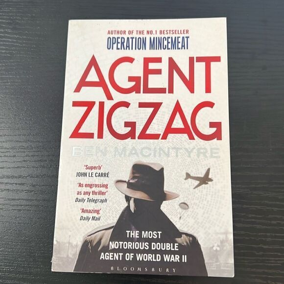 Agent Zigzag Written by Ben McIntyre - Picture 1 of 4